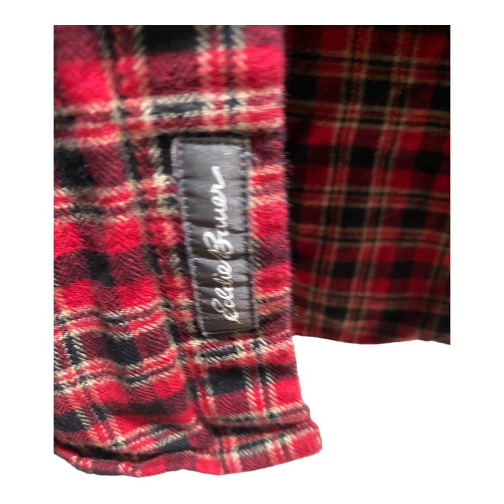 Eddie Bauer Relaxed Fit Flannel, Red size Medium - Picture 4 of 6